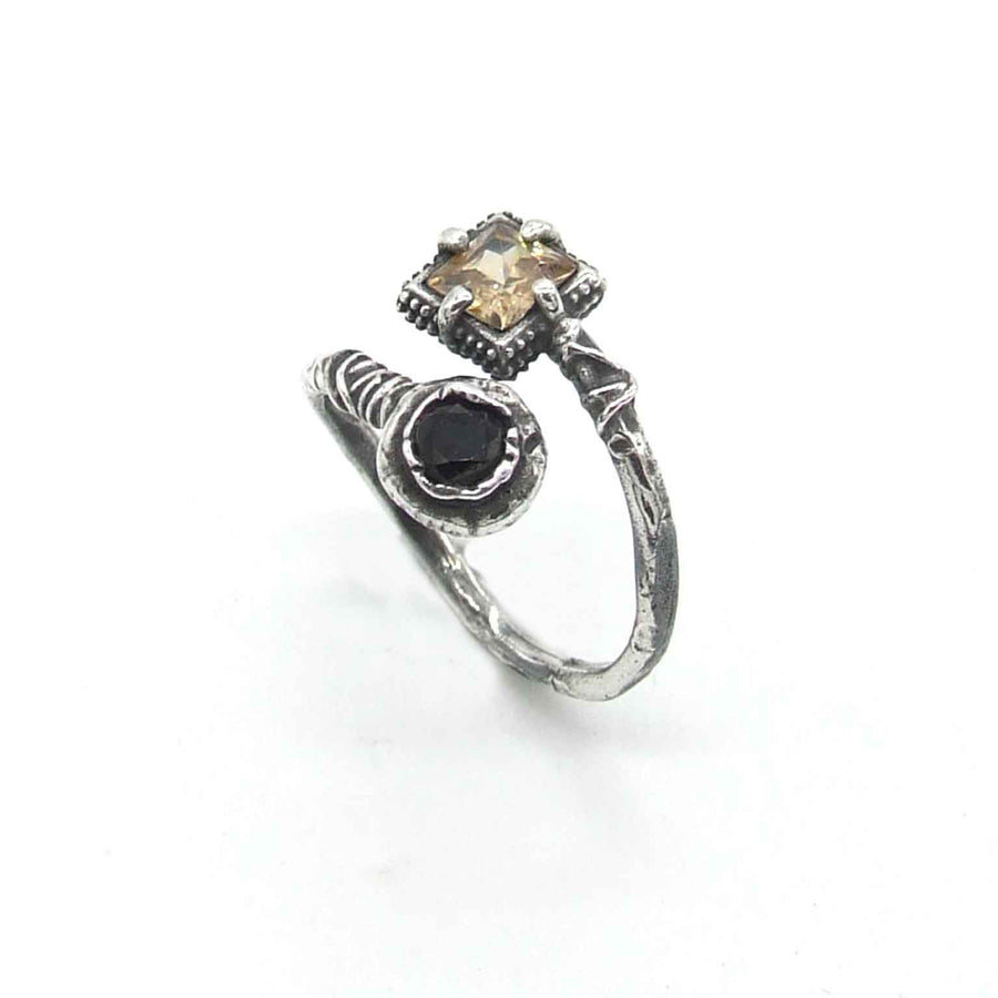 Anello Contrariè Carrè Raw