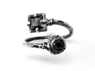 Anello Contrariè Carrè Raw