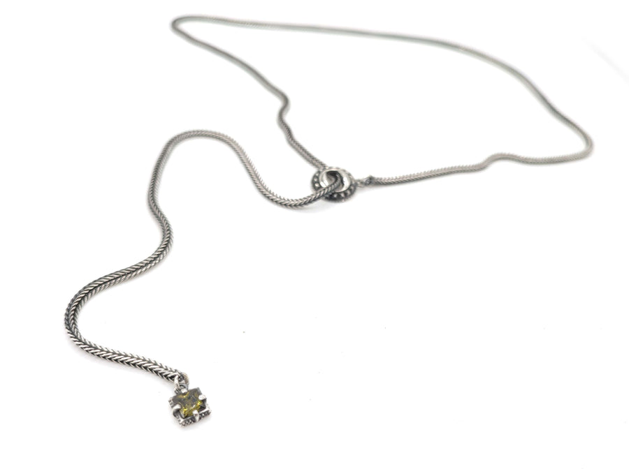 Loop & Carrè necklace