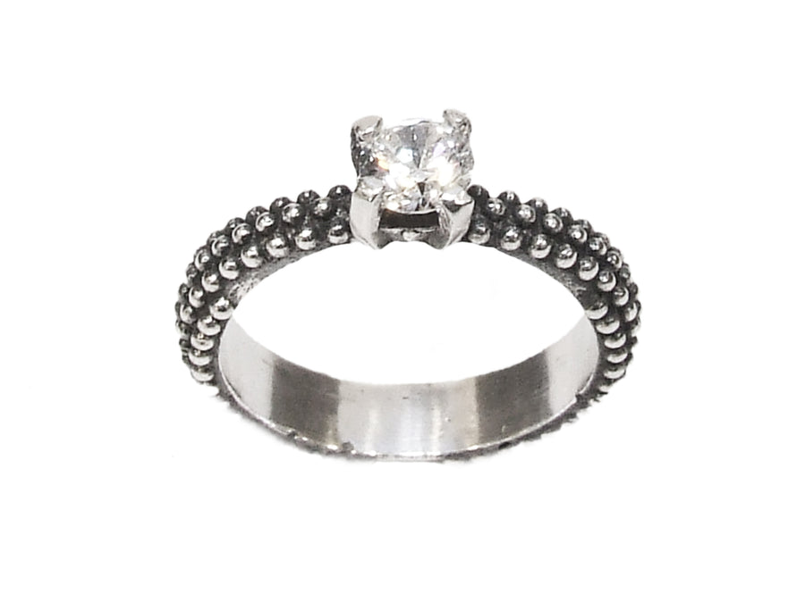 Digital Small Solitaire Ring